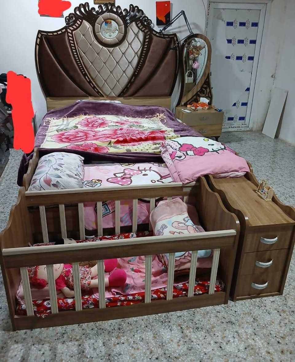 السلام عليكم غرفة الاخشاب اذا بالاقساط بمليون وربع للعرف واذا نقدي بمليون وبيا هيدي الجرارات مكسورة بس ينغادله سكه
وبيا جرباية عدد اثنين للاطفال الي يغيده يجي على هذا الرقم ***********
