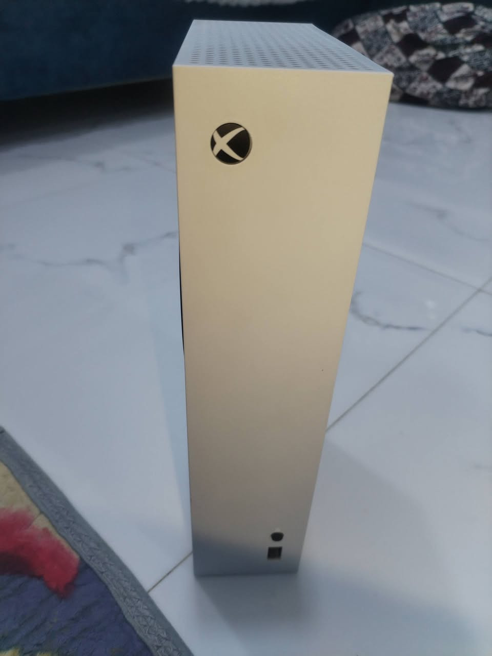 Xbox Series S | للبيع 🔥
✨ جهاز نظيف جداً واستعمال قليل
🔒 لوك ستيكر — غير مفتوح🚨 
📦 كارتونة الجهاز موجودة
🎮 جميع الملحقات أصلية وكاملة
ويا شتراك 15 يوم مجاني  ويا جهاز تبريد وبطاريات عدد 2
💰 السعر: 400 وبي مجال 
مكان ديالى 
رقم ***********
