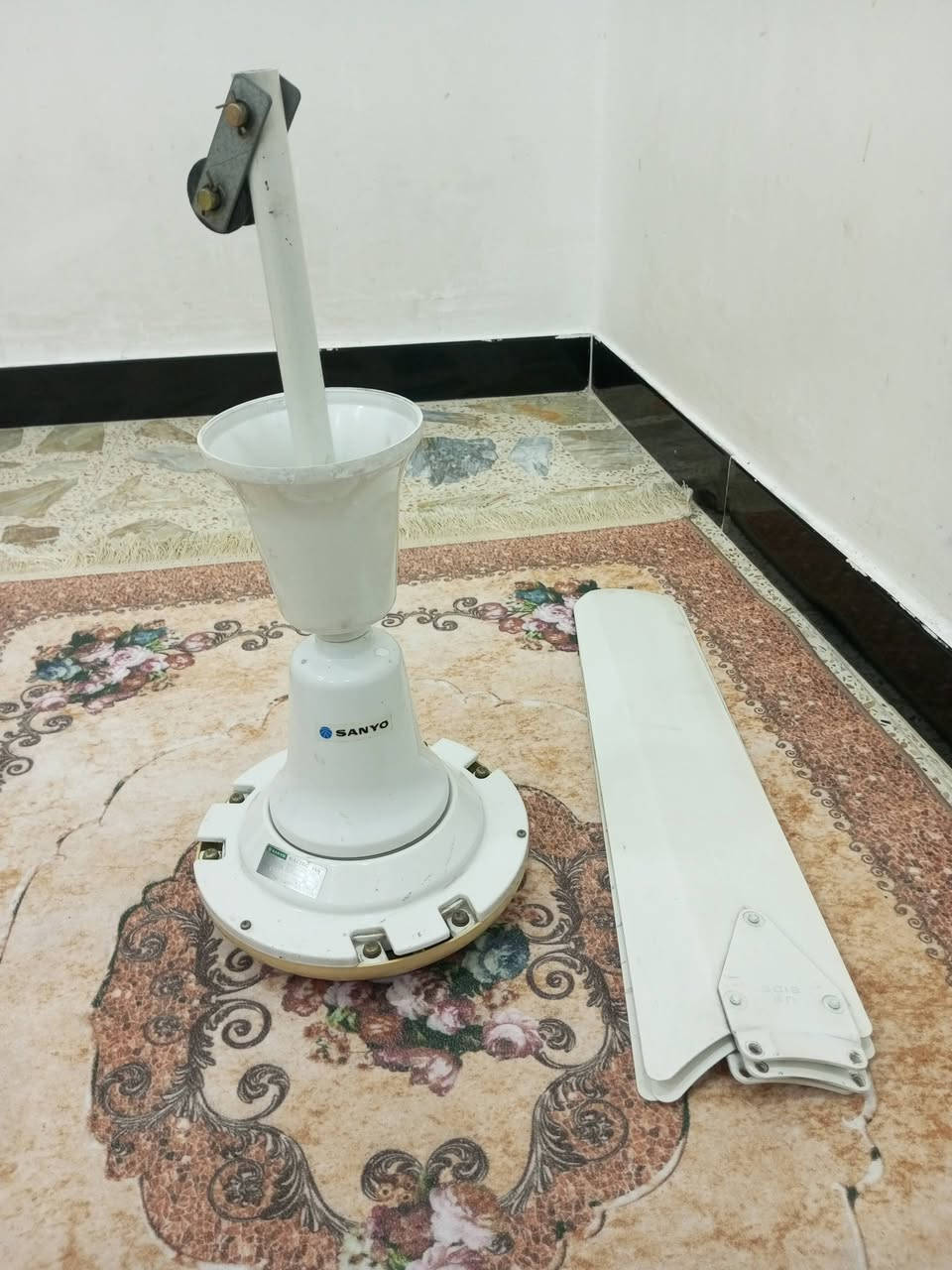 سانيو شرط بلادي وشغالة سعر ٣٠ الف ***********
