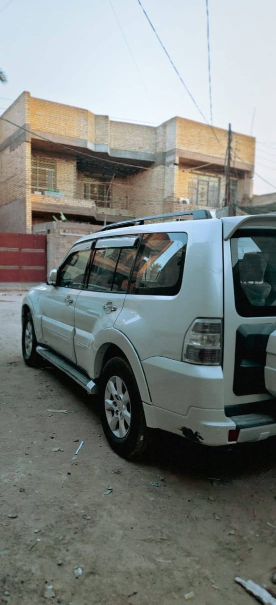 للبيع فقط
باجيرو حبتور ام الدمام موديل ٢٠٠٩ 
محرك جديد ٣٥٠٠ كير مكفول
السياره فول مواصفات
السياره عليهه ادامه شامله قاعدة فيت بم جديده
بلكات نوزلات وكاله اصلي
راديتر جديد طبقتين
لاستيك ولف بدلته ب٤٠٠ الف بي ضمان سنتين ورقة الضمان موجوده
دمام خلفي، سماعات محيطيه، تدفئة تبريد، اشاير مري،. مري شفط، سلايد روف، جرس بسرعة ١٢٠، تحكمات ستيرن، زوج تايرات جدد، 7  راكب، دوشمه جديده، بجم لكزز سعره ٧٠٠ $
، شاشة كبيره لمس ايباد، لايت زنون قبل سنه شديته سعره ٢٠٠$، بنكه اضافيه لتبريد المحرك، كمبريسر جديد.....

الجناي يعرف شكد صارف علسياره
*السياره بيهه قطعتين سمكره وقطعه بلاديه مبدله نفس اللون
وبيهه ملاحضات بسيطه بارد وتفاصيل بسيطه *
الصدر يحتاجله ترتيب

سعر السياره 110 ورقه وبيهه مجال
بغداد الامين الثانيه 
***********

للبيع فقطططط
