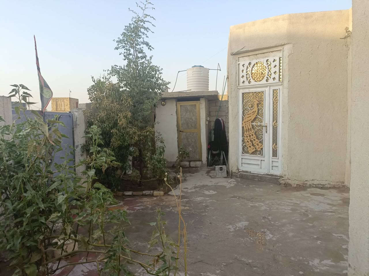 🏡 دار للبيع – فرصة مميزة في موقع هادئ وخدمات متكاملة 🏡
📍 العنوان: بابل – المدحتية – شارع المعاره قرب حسنيت سيد جواد يبعد عن الشارع 100متر مسحت البيت 200 و متكون من غرفتين نوم وصاله ومطبخ وستقبال وطرمه جبيره وكدامه سحه جبيره جنس العقاره طبو زرعي سند 25 البيت بيه كاف الخدمات ماي كرهباء مولد السعر 47وبي مجال الرقم ***********//*********** وسهلا بيكم
