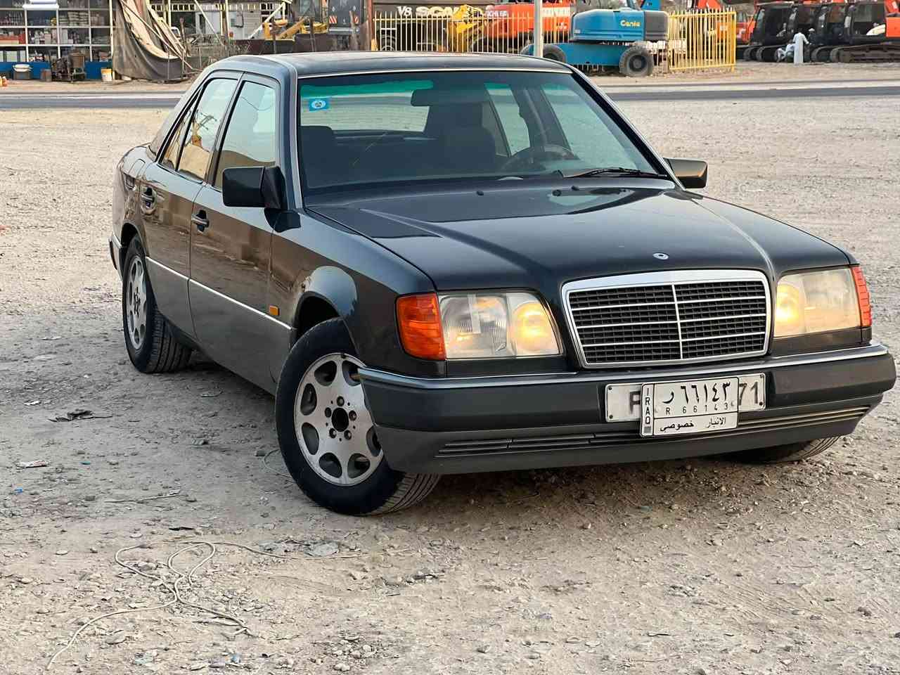 مارسدس e280
قواعد بلادية ماملعوب بيها 
كلشي شغال 
مكينه وكير خير من الله 
ترايك لاربيل
راعيها بكربله يريد تحويل 
مكينه مال ملكة 3000
تشك الكاع شك 
دواخل بلادية نضافة 85%
السعر 68
مكاني الكوت 
***********

نص مكتوب في الصور:
- MERCEDES-BENZ W124 Classic Never Dies