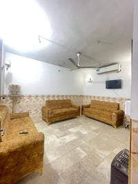 تخم للبيع نظيف جداً  الرقم 07722333283