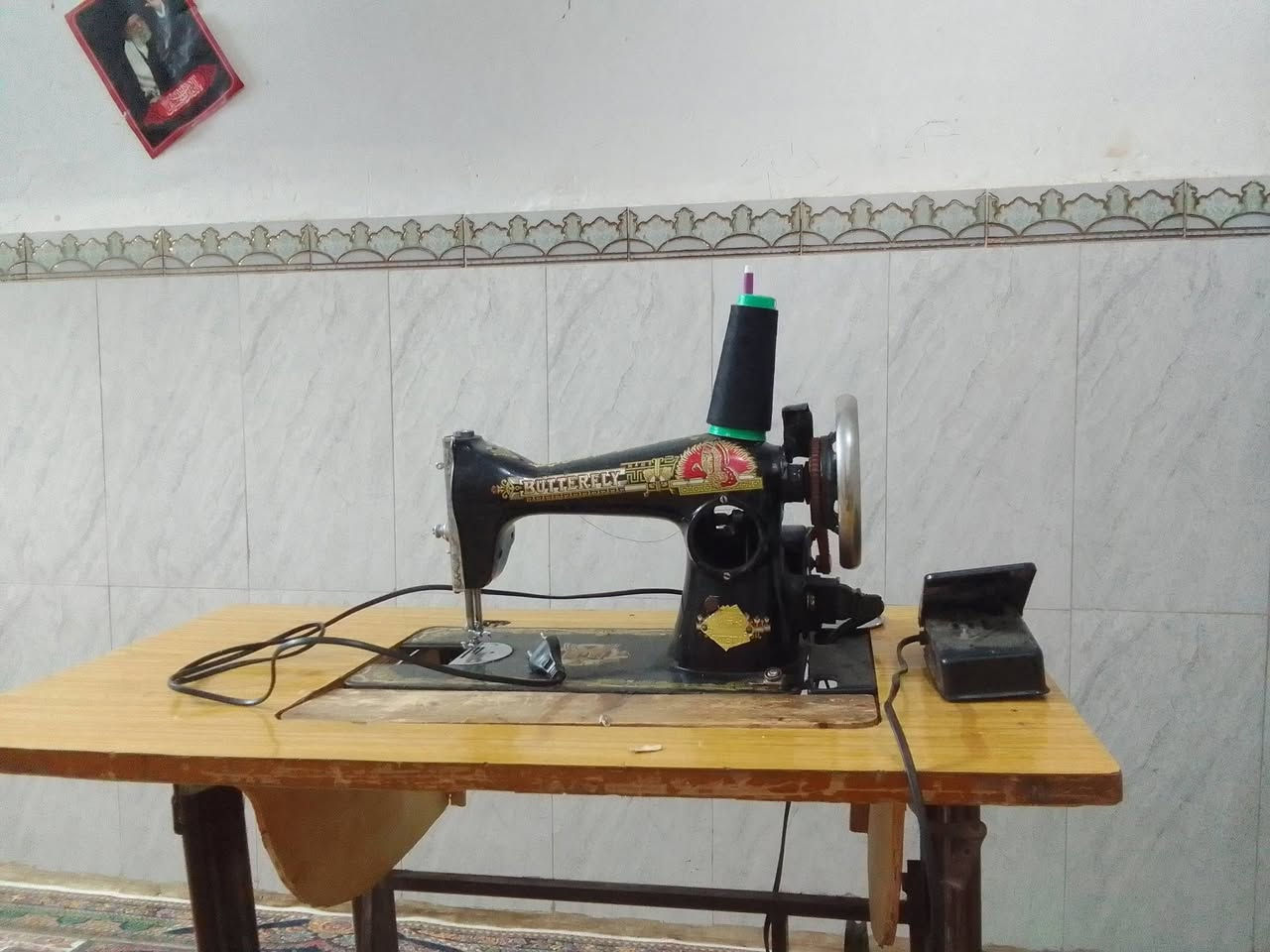 السلام عليكم 
مكينه خياطه مستعمله للبيع 
المكينه نضيفه كلش حلوه ومابيهه عطل
سعرهه70 الف
تواصل واتساب:***********

