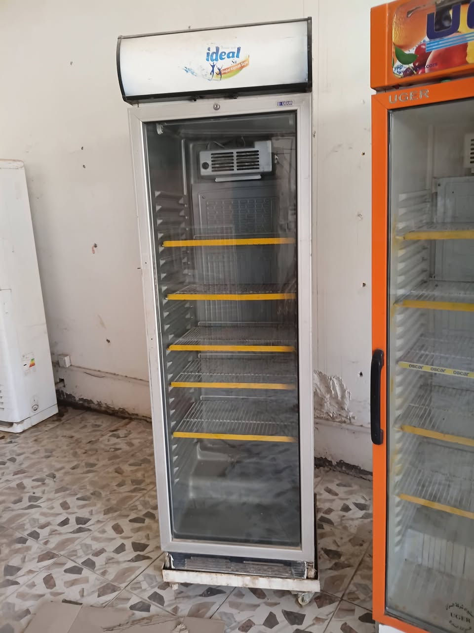 عارضات وسفيمه للبيع وحده2مترو3مترالستفسار ***********

