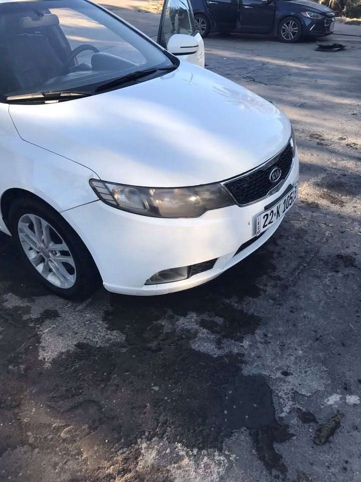 سلام عليكم سيراتو ١١ للبيع مكفوله ماعدا شبر بلبنيد سياره حلوه ونضيفه وسونارها موجود سعرها ٩٥ وبيها مجال ليريدها يتصل عله هاذا الرقم ‭***********‬.مكانها كربلاء
