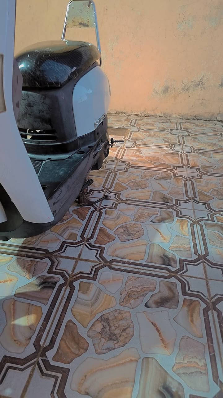 سلام عليكم ورحمه الله وبركاته 
درجه ماكس بوليس دراجه كابريتر دراجه حلوه ونضيفه الف مذب عليه نكره سلف هندر شغال اشاير لايت هورن  مكينته خرسه سعره ٧٥٠وبيه مجال حك الجيه مكاني ديالى بعقوبه المفرك الاستفسار *********** كلشي جديد بيه
