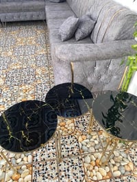 ١١ مقعد • ٦ كوشات • ٣ طبلات