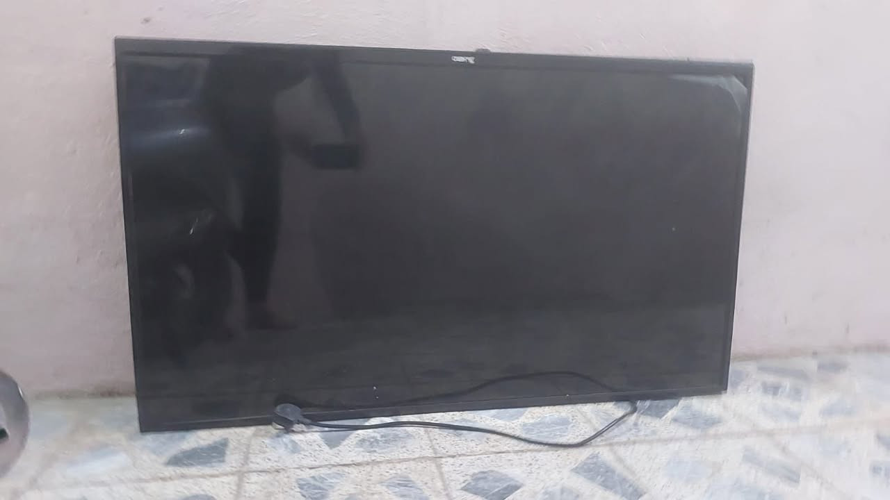 شاشة ب ٢٥ الف قياس كبير محتركة 
النجف 
*********** للإستفسار

