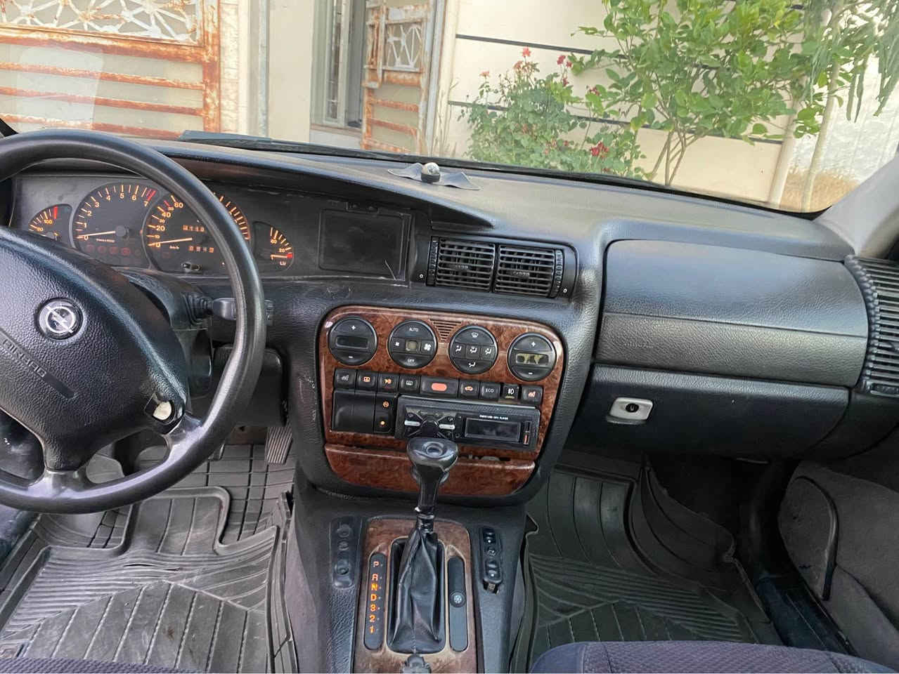 موديل 96 محرك بطه 3000 تبريد ￼ تدفئة  مابيها اي نقص للبيع فقط للتواصل يرجى الاتصال ع رقم *********** خناقين, ديالى
