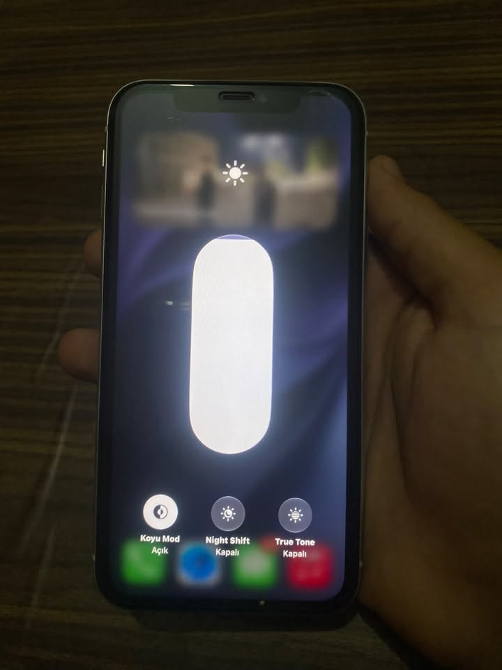 ايفون ١١ • ١٢٨ • بطارية ١٠٠٪