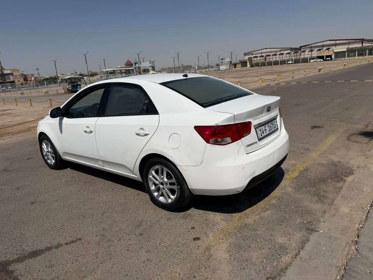 كيا سيراتو ٢٠١١ خليجي مكينه وكير دوش مكفولات بيه فقط باب صبغ البقيه كفاله من الضربه والتبديل والصبغ تبريد ثلج حداده 90% كهربائيات كله شغاله سعر ٨٥. مكاني بصره رقم *********** البصرة, العراق
