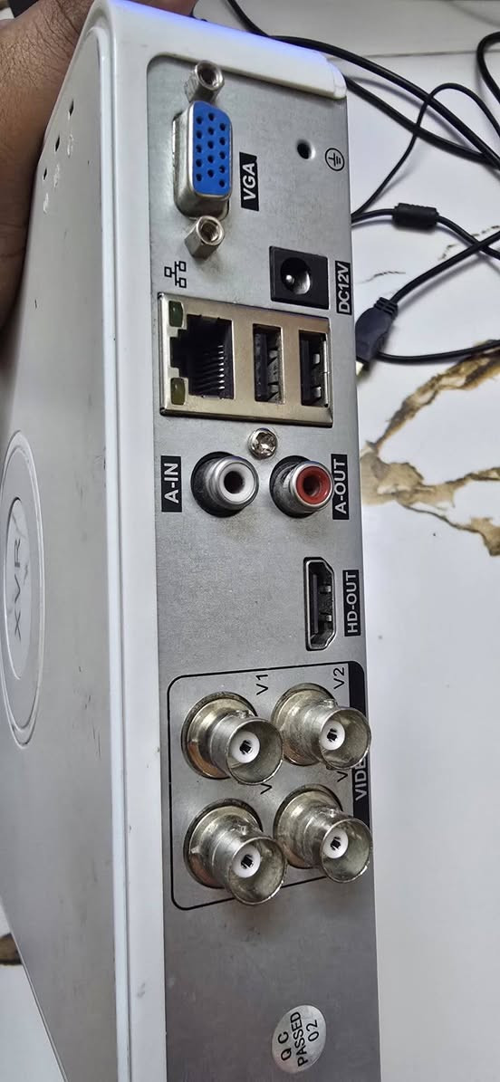 جهاز كاميرات مراقبة نوع nvr 
دقة 2 ميجا 
مع كاميرات عدد 2
شغال كامل بالشرط وعندي فيديو للتشغيل مالته الي ايريدة يجي خاص 
بدون هارد 
سعر 30 الف
عنوان كركوك
***********
يوجد توصيل لجميع المحافظات
