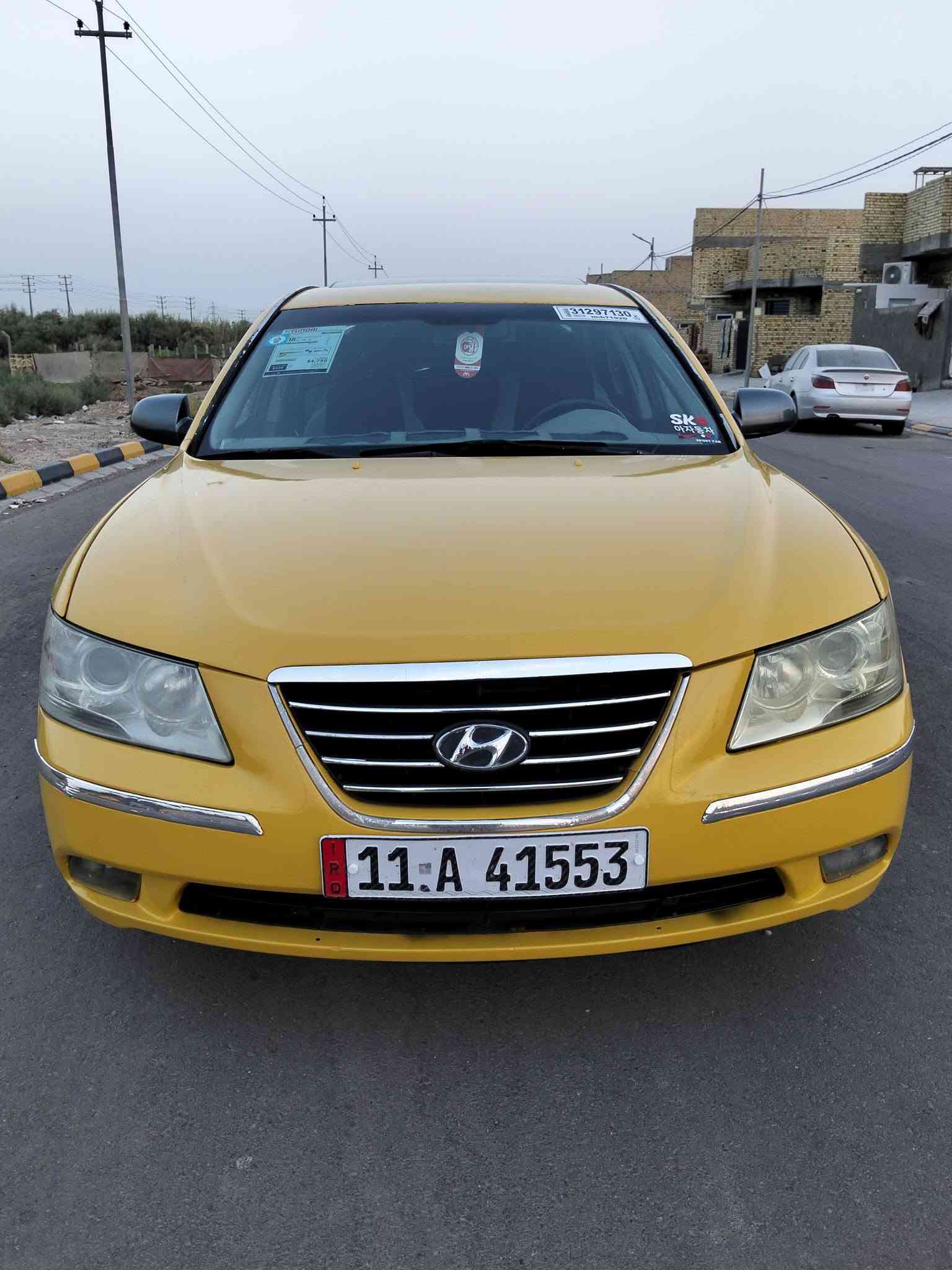 السلام عليكم سوناتا موديل 2010 فول 1/1 وارد امريكي ضررها جاملغ وبنيد بدون دواخل رقم بغداد دولي بأسمي تحويل مباشر سنوية للـ30 مصفره هيئة وغرامات محرك2400 محرك وكير مكفولات تخم تاير جديد حداديه امامي وخلفي جديد كهربائيات كلها شغاله لايت شمسي فتحة سقف تحكمات ستيرن سيارة جاهزه السعر 73 للأستفسار اكثر (***********) العنوان واسط
