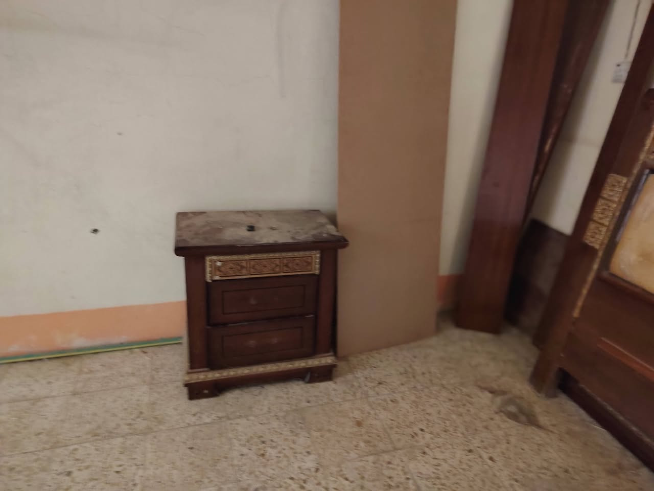أغراض بيت • نظيفة • سعر مناسب