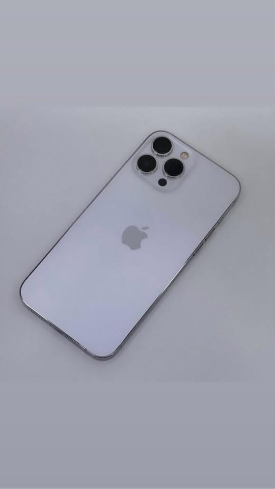 السلام عليكم
ايفون 12pro max 
لون ابيض
ذاكرة 256
نموذج Mشرق اوسط
بطارية 83
جهاز نضيف ومكفول كفاله عامه
السعر 575 وبيه مجال 
***********
