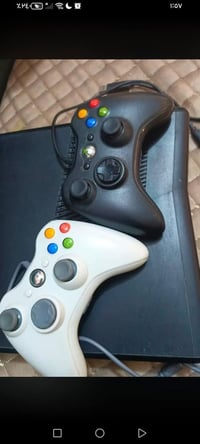 اكس بوكس 360 • نظيف • جوستيك اثنين