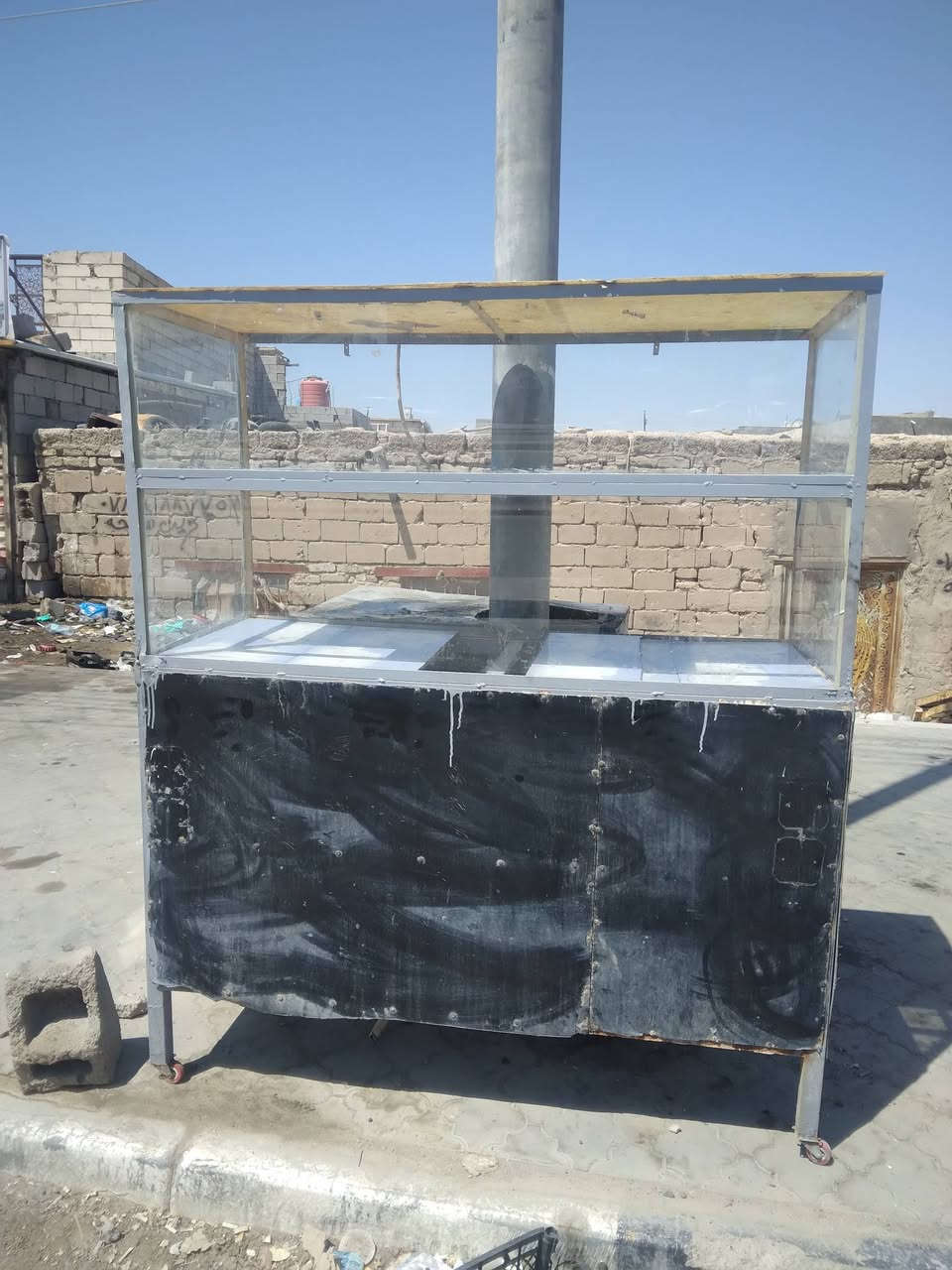 طاولة فلافل • حديد • جزيرة شط العرب