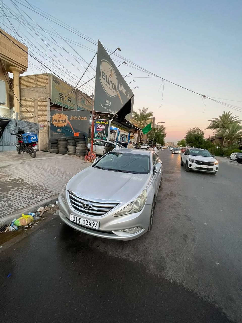يابه لسلام عليكم 
لحلوه للبيع مديل ١٤
وارد خليجي مكفوله من لحادث بيها قطعتين صبغ بسبب لجراد 
مكفوله من كلشي 
سياره حلوه ونضيفه وأحلى من لصور 
سياره شاشه وبصمه وكشنات جلد اسود وداخل اسود بيها نضام ترحين مري شفط سياره جاهزه لاخير حبايه بيها منضومتين زينون عالي ناصي رقمها بغداد لدولي 
لسعر ١١٥ وبيها مجال 
لاستفسار ***********
