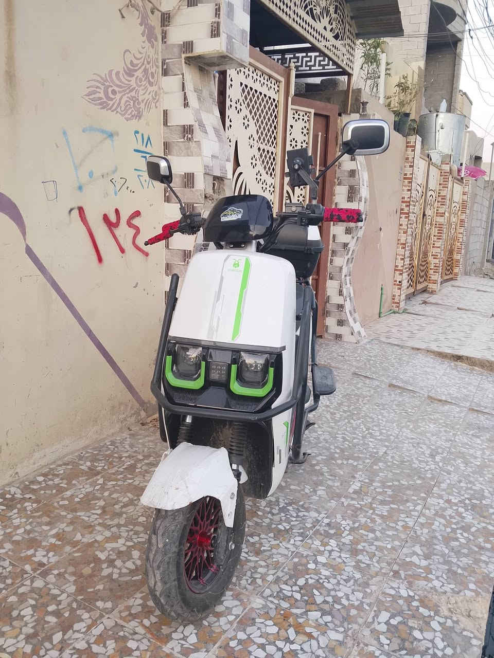 دراجه اوبامه شحن انضف من النضيف
البطاريات 6 شرط الفحص شرط النضافه 
دبل اشاره نضام بك لايت عالي ناصي كلو شغال 
سرعه 90 فما فوق الدراجه مناقصها شي مال بيت 
المكان حي الانتصار السعر 650 بيها مجال شي بسيط حك جيتك تواصل خاص او عل ***********
