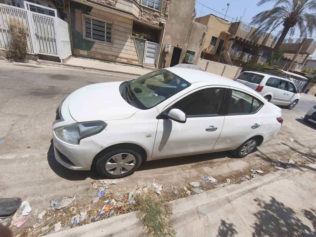 نيسان صني للبيع 2020
ماشية 23 الف فقط
بيها قطعتين صبغ جاملغ + باب 
جاملغ امامي بارد 
هندي بليته زركة 
هزة جديدة و سنويه جديدة رقم الجديد 
السعر 100 $
***********
فقط واتساب
