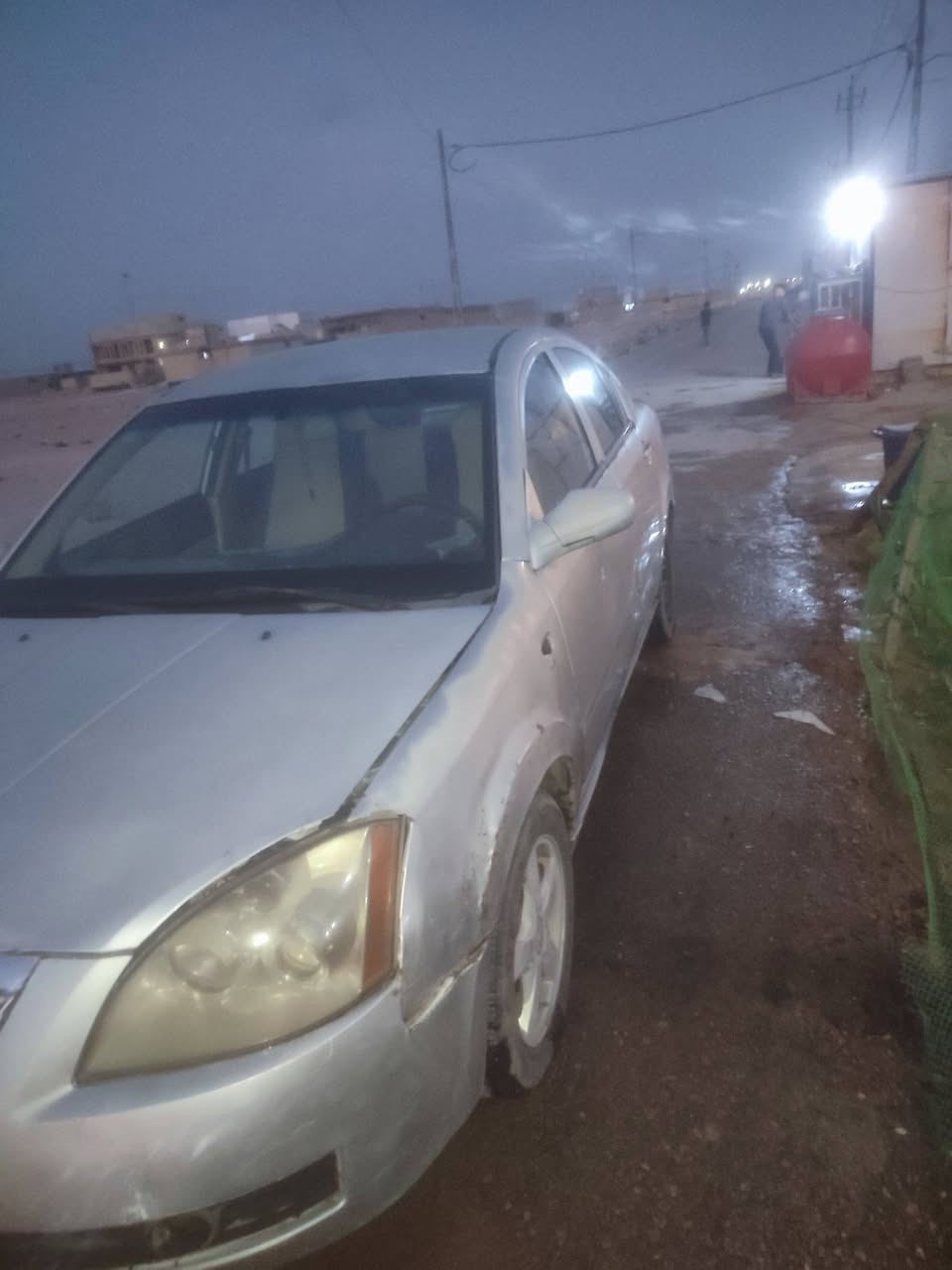 سياره شيري اي 5 للبيع السعر 35 ورقه وبيها مجال محرك وقير مال كورولا السياره باسمي وهذا الرقم ***********
