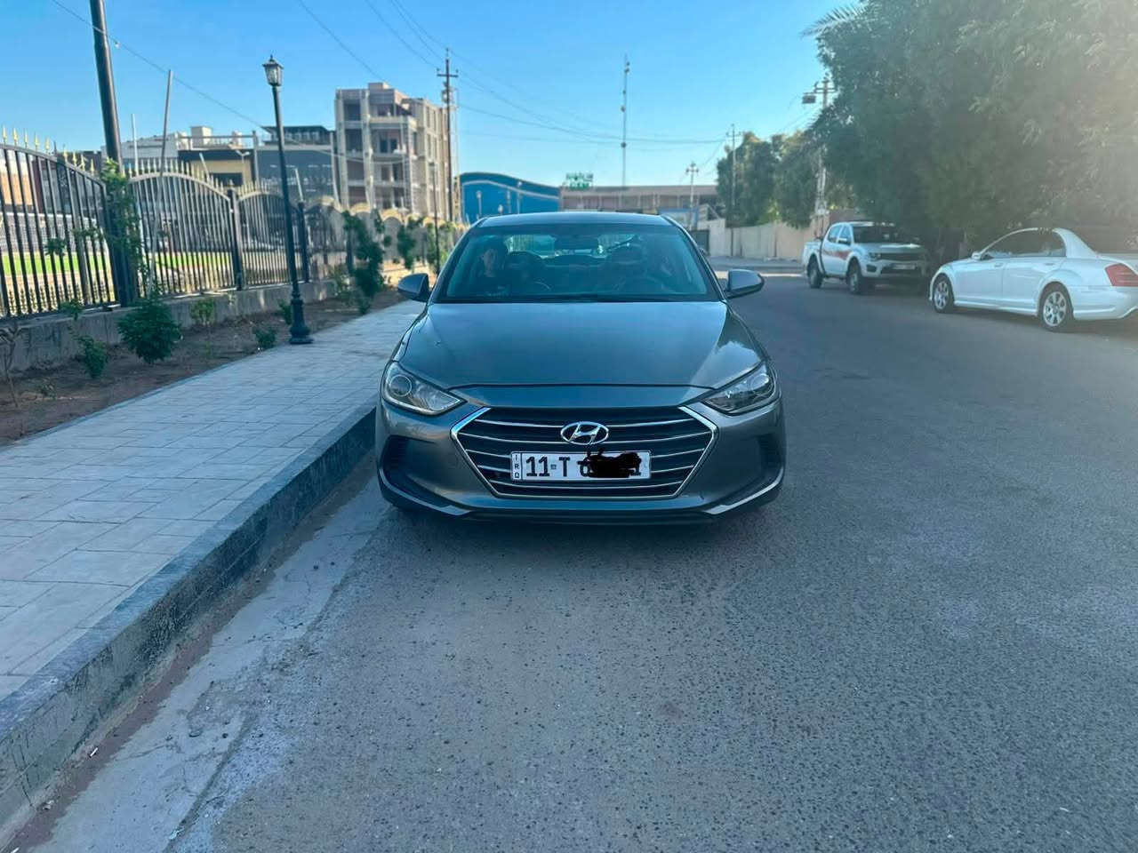 للبيع فقط فقط نقدا بدون مراوس رجاء 
للبيع النترا رقم بغداد نكليزي موديل ٢٠١٨ امريكي دوشمه ارضيه وكشنات وجنطه وقماره دوشمه درجه اولى مكينه ٢٠٠٠ عليها ادامه كامله من كلشي حتى الماي اخضر زيتي صافيه تخبل دوش لا خربطه ولاكطعه ولاكلوب مشتغل بيها جاهزه من كلشي ليبل واحد كلها بدون تبديل صور الحادث والسونار بل منشور مكاني بياع الاعلام تقاطع درويش حي التراث شرط التحويل عقد مروري مباشر  السعر   ١٠٤    بيها مجال بسيط 
 ***********
