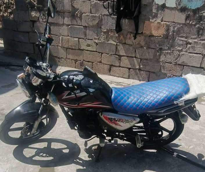 دراجه للبيع سعر 350 وبيها مجال شيء قليل العنوان الرمادي البوفراج***********
