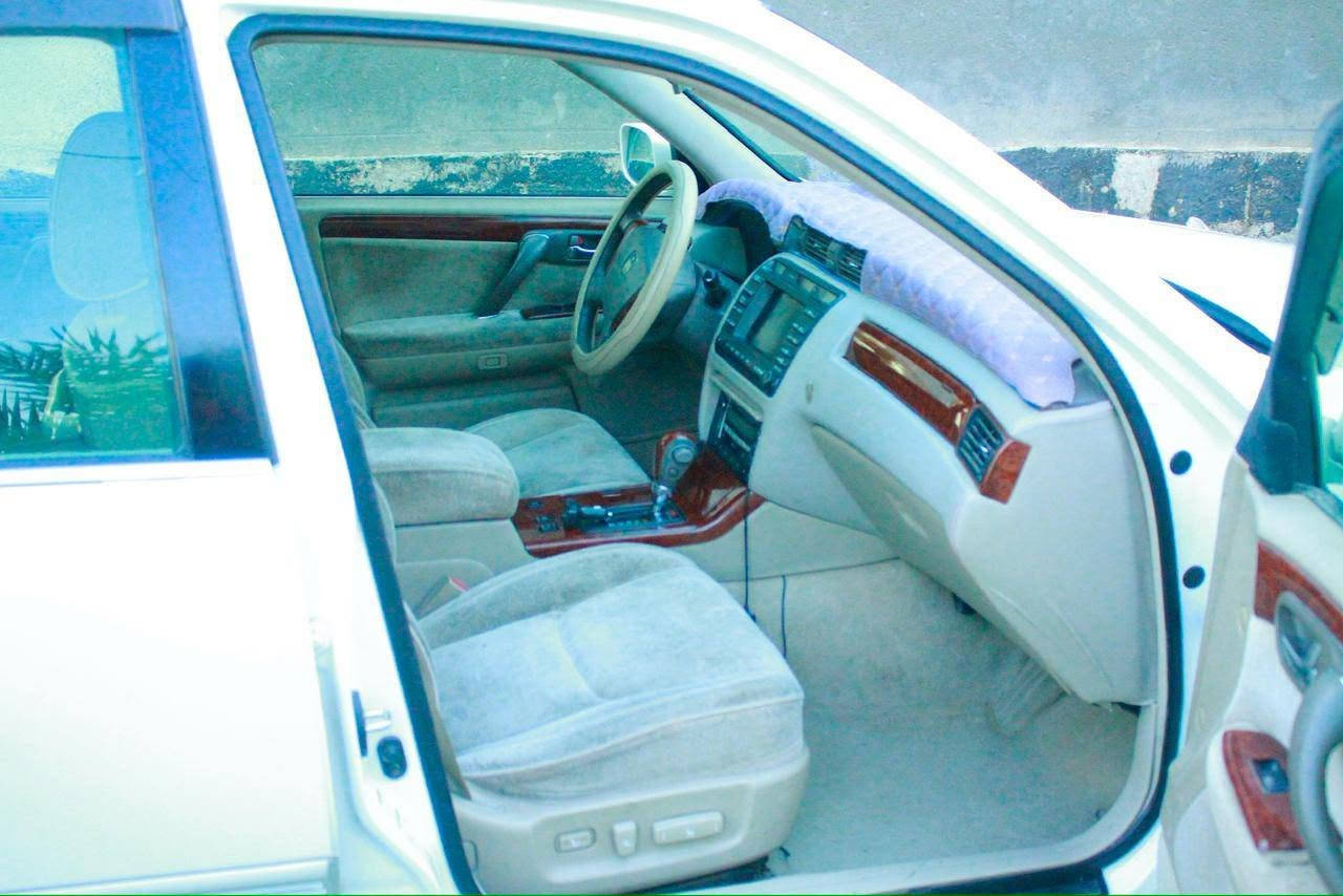 ملكه 2002 نجف دي فور الجبير شاصي 75  3 دكم كرستال باسمي قرار 48 نضيفه كلش كير مكينه جديد وياههه كير ومكينه احتياط عله الشرط عربانه وحداديه وتخم تاير وباتري كله جديد مكفوله من العراق سنويه باسمي وسعرهه حيل مناسب ***********
