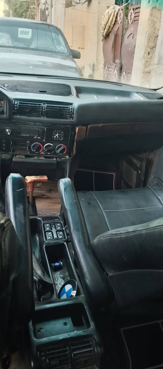 سلام عليكم للبيع بي ام موديل 1992
حجم 525 سياره حلو يحتاج بس اشويه ترتيبات كير اوتو محرك كبس سلايت تبريت شرط تحويل وكاله كله شرط 
سعر 38بيها مجال رقم موبايل *********** مكان كركوك
