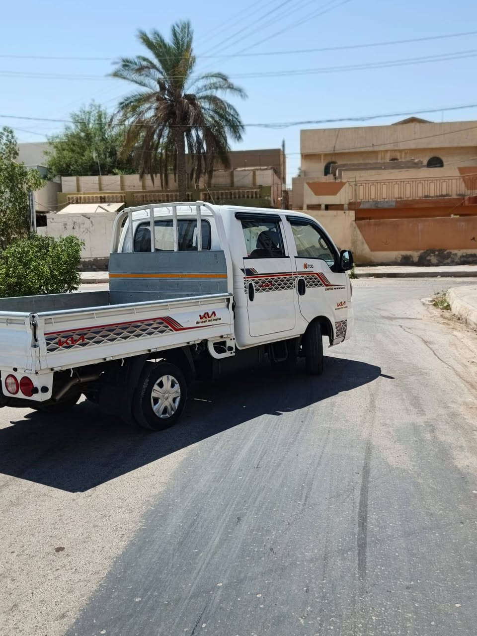 للبيع كيا موديل 22 رقم بغداد نكليزي سنويه 28 مكفوله كفاله عامه من فتح او بارد فقط رصعه بصيطه محرك مكفول على شركه تبريد ثلج كامره وشاشه سعر 155 وبيها مجال مكان الفلوجه ***********
