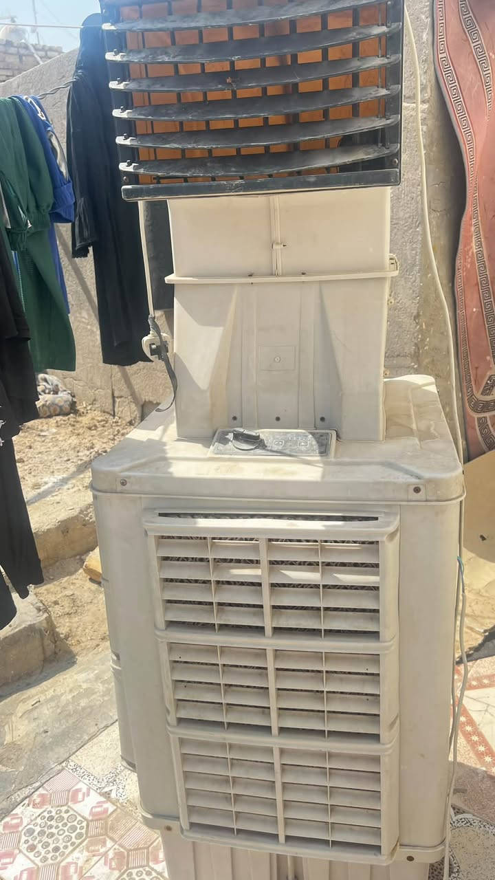 مبردة للبيع طفت فجه وكطمت وايرادتها للبيع ابيعك جوم حديد نضيفه وتخبل هوها ايخبل ابيع حوم حديد ب75 وبيها مجال  7855798994 0
