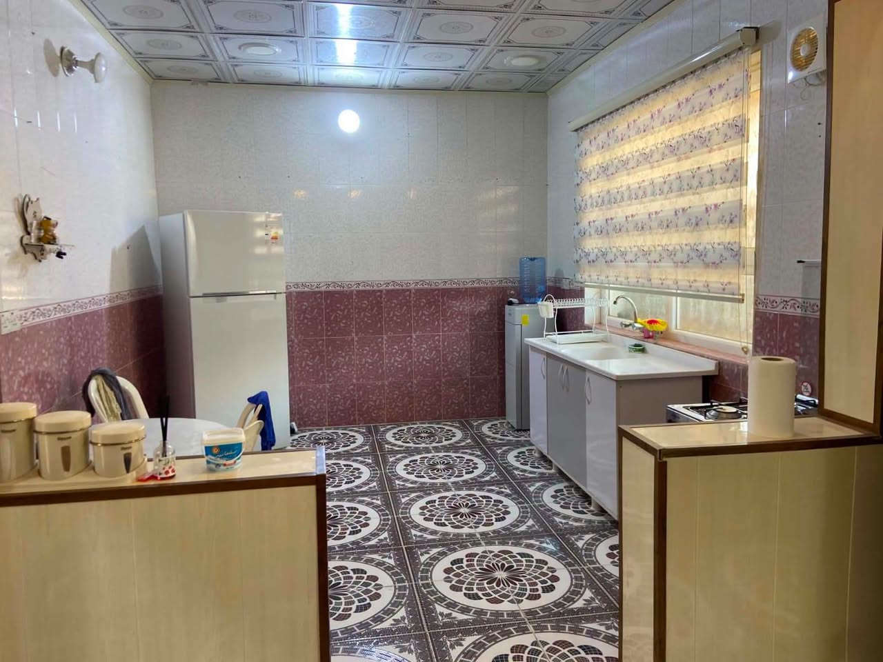 سلام عليكم دار للبيع 🛑
الموقع 🛑 رابرين  
سعره 32 بيه مجال 
السعر 🛑
مساحه الدار 🛑100م 
جنس الدار 🛑توزيع
محتويات الدار 🛑
غرف نوم
صاله
صحيات
منور
مطبخ
استقبال
 كراج
  
  🛑
نستقبل جميع عروضاتكم داخل وخارج خانقين 🛑
للستفسار اتصل على الرقم التالي واتساب 🛑***********
