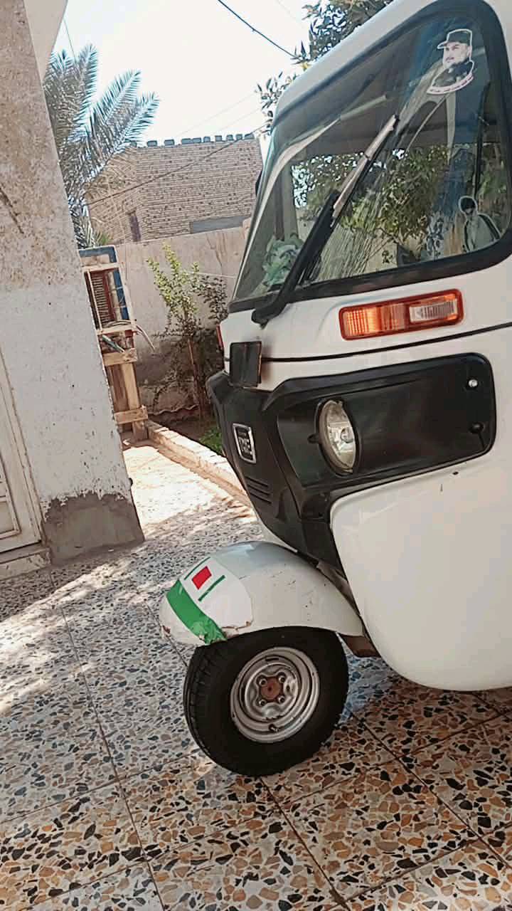 تكتك للبيع تحويل بنفس يوم رقم موديل 21.  

عوزها تجفيت 

بدي مصبوغ ولغد 1بي ضربه خفيفه معمرها بارد صبغ.   تكتك نضيفه. السعر 6و350بيها مجال قليل مكاني كوت شارع نفط