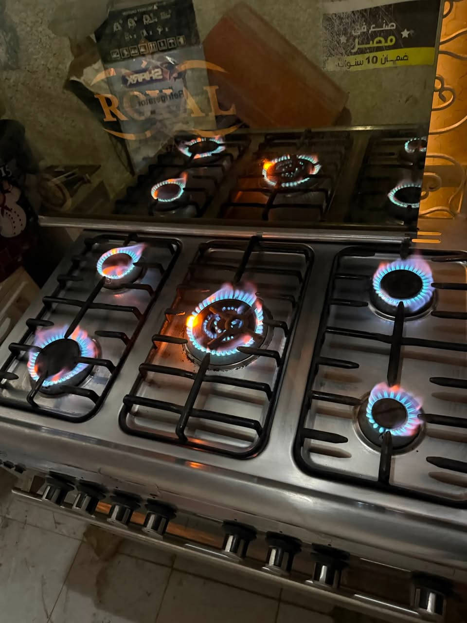 للبيع .. للبيع .. للبيع ✨✨✨
طباخ رويال حجم 90 مصري المنشأ 🇪🇬
مع شفاطة 😍
السعر 350 الف 🔥🔥وبي مجال 
للاستفسار  :  يرجى مراسلة الخاص 📤 
التوصيل مجاااانًا 🚚🚚
للاستفسار واتساب ***********
