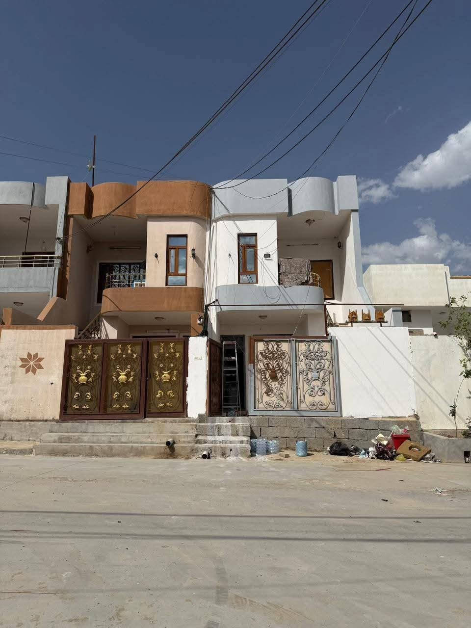 صباغ بيوت بسعر مناسب بيت 100 متر داخلي و خارجي190 الف الغرفه الواحده20 الف معه تصليح  العمل كركوك اشتغل باليوميه شغل شررط ***********وتساب هم بيه خارجي سعره 100
