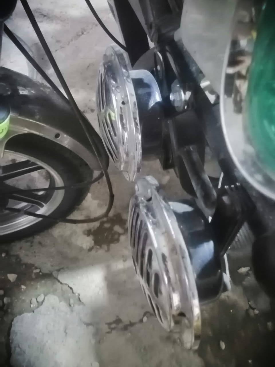 للبيع بوش ايرنيات دكه وصطانيه مال كوستر الي يدهن يخابرني *********** رايدهن ب١٥٠

