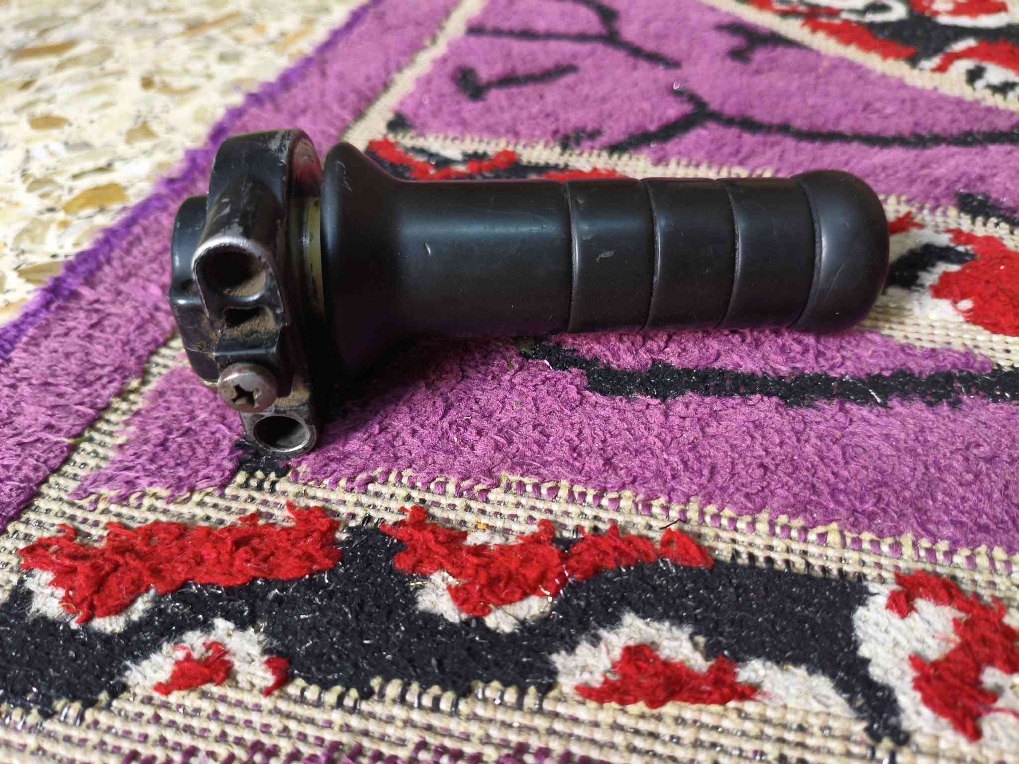 غراض سكنس نثيه وفحل للبيع مكاني مدينه الصدر وتساب ***********
