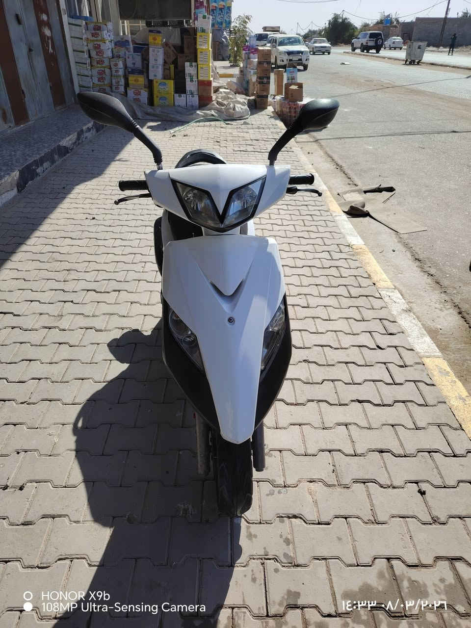 جي تي ار للبيع السعر 650 وبيه مجال دراجه نضيفه
مكاني نجف الرضويه وبيه مكاتبه ***********
