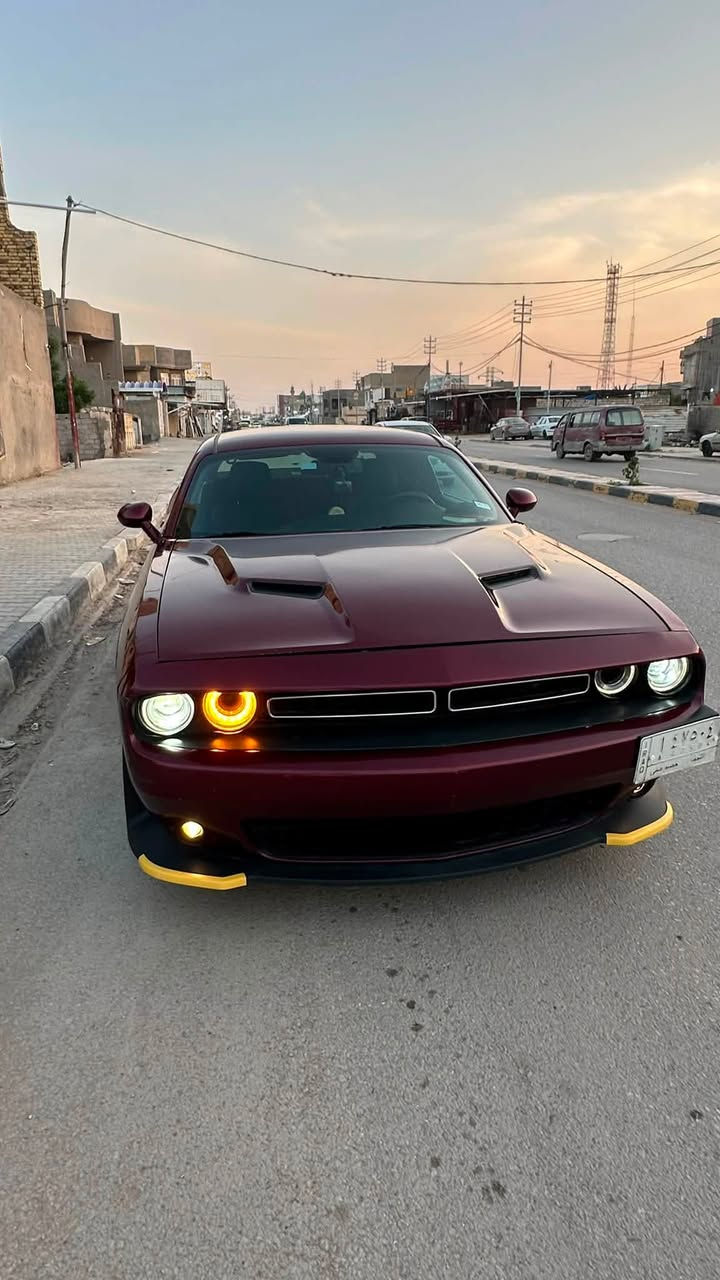 السلام عليكم اخوان 
جالنجر موديل  Sxt. 2020

V6. 3.6
بصمە
تشغيل عن بعد 
حساس
شاشة وسط
تبريد قطعتين 
تحكمات ستيرن
تحديد سرعة
لايتات ليد زينون
 ماشية 65 
تخم تاير جديد
كزوز ريمنوت صوت كلش حلو 
تبريد ثلج 
سيارة جاهزة
حافه اللغد الايمن ضرر بسيط جدا 
شاصي مكفول 
كير محرك مكفول 
الحادث مرفق بالمنشور 
بسمي رقمها  نجف تحويل  نفس يوم
عنوان النجف الاشرف 
***********
‏ مراسله واتساب وماسنجر 
سعر ع خاص
