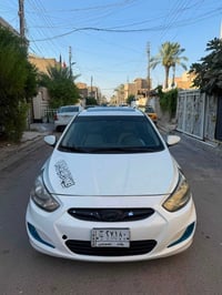 اكسنت خليجي • ٢٠١٢ • فتحة سقف