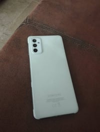 جهاز m52 5g  ذاكره ١٢٨ ٨ شاشه ١٢٠ هيرتز حاله وكاله ما مستبدل بي شي للب...