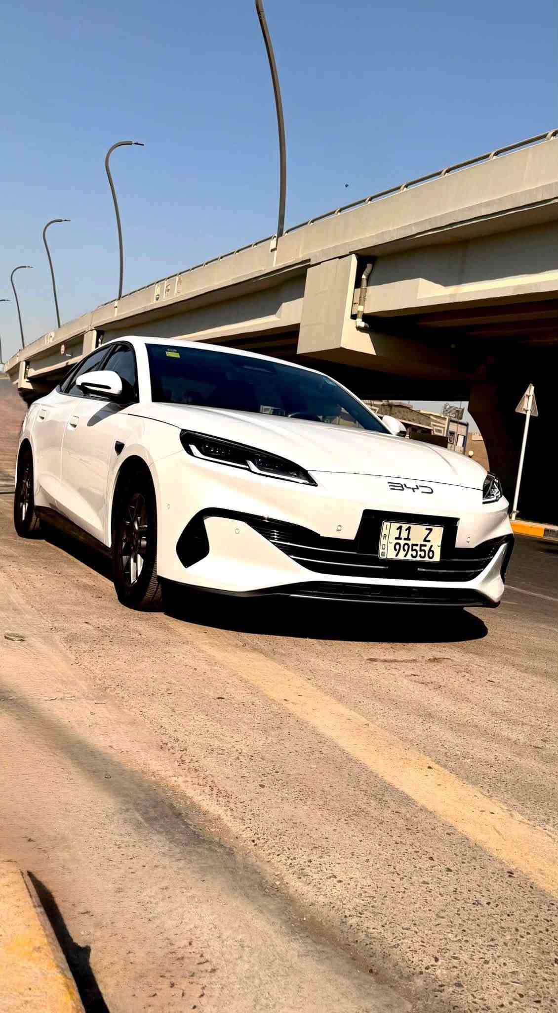 BYD
CL6

بطارية 80
2025 موديل 
13 كامره 
ماشيه 7 الف 
وبيهه شخطين بالبنيد والصندوك خباثه ومكحل ممبين ابد 
مكانه بغداد شارع فلسطين 
السعر 25,500,000 بيه مجال بسيط 

الهاتف ***********
