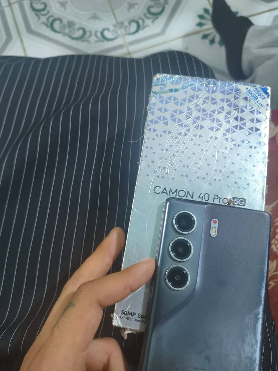 TECNO CAMON 40 Pro 5G
جهاز بيت كعدت من نوم وليكته هيج صاير بي شراي يسولف عوزه شاشة فقط 
سعره ب ١٥٠ شراي يسولف 
***********
