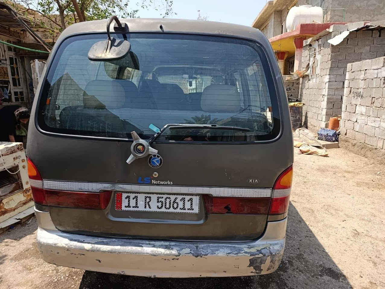السلام عليكم سياره بريجو موديل 2000 رقم بغداد انكليزي سنوية جديده جاهزه مكان سياره كوت الاتصال على ***********
