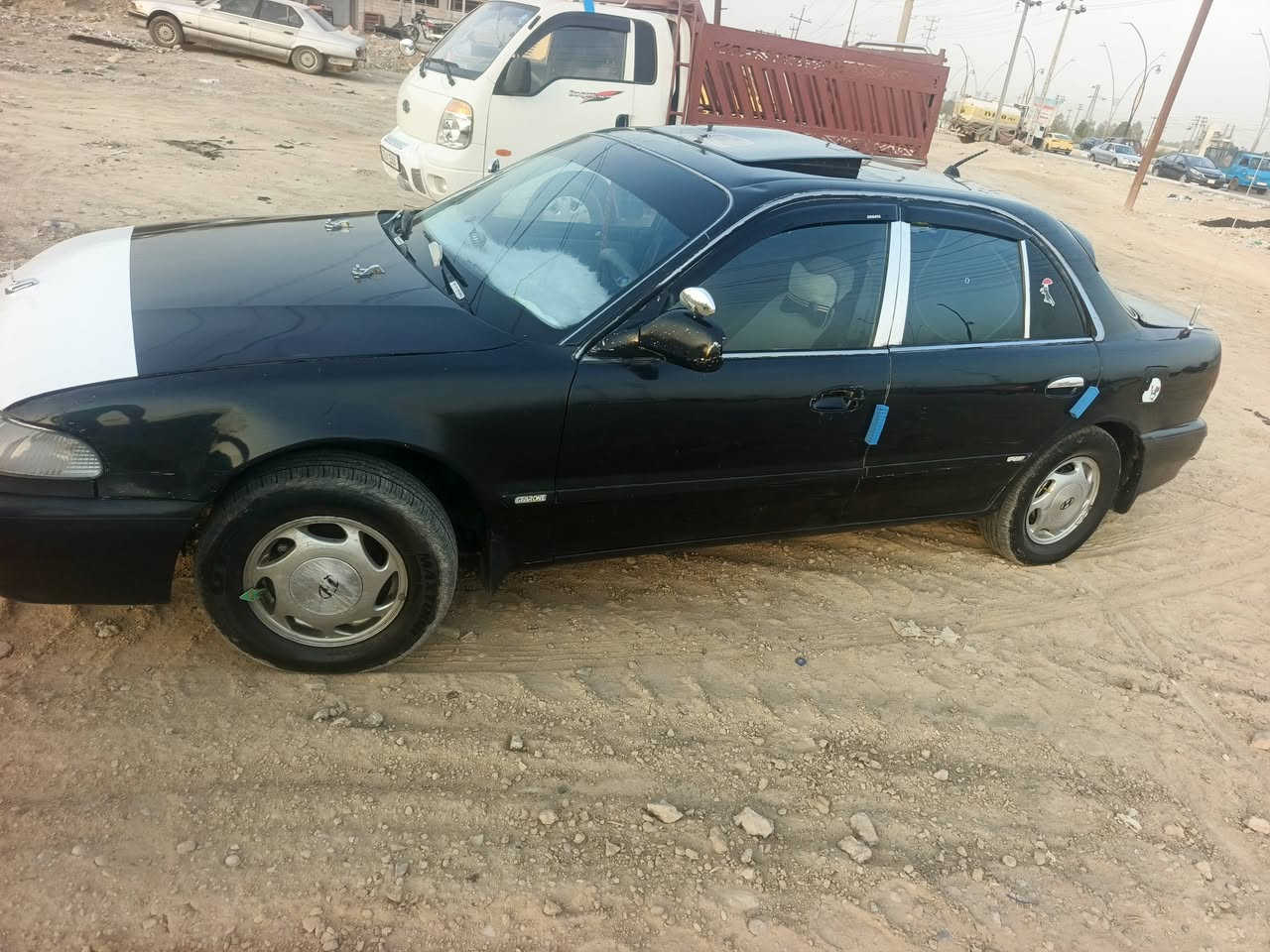السلام عليكم للبيع سوناتا موديل1994 كير عادي مكينه كير شرط تخم تاير صدر جديد بدون صربه بدون خياس فقط رش جماليه  سياره جاهزه مابيه نقص ماعده التبريد واكف رقم بغداد السنويه صارر 6ايام من صاقطه  السعرر 42 وبيه مجال مراوس هم ترهم ***********)***********
