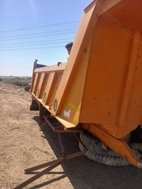 بدي للبيع نضيف جدا الاستفسار 07802715110