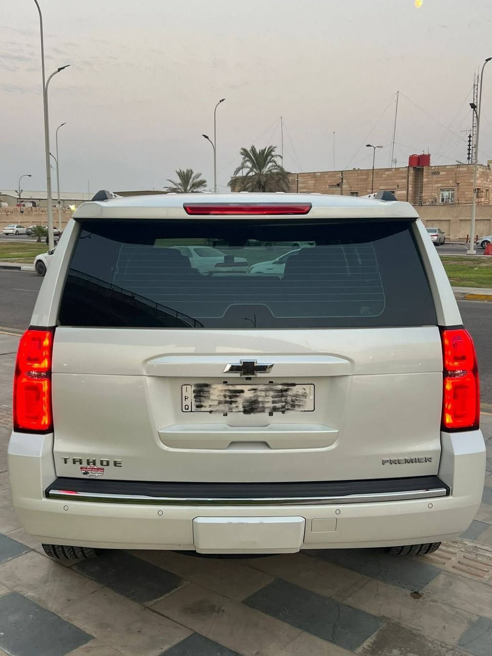 السلام عليكم شفر ليت تاهو موديل 2018
خليجي وكاله المنصور فول بريمير 
كفاله عامه ضربه وصبغ وتبديل 
رقم بغداد الجديد 
محرك 5300 وكير بلاد برغي ما مفتوح بيها 
ماشيه 93 KM
العنوان البصره
السعر 380$
رقم الموبايل ***********
