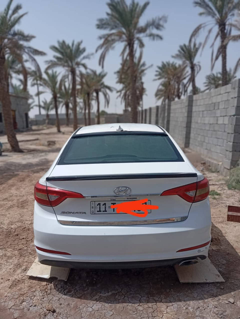 سلام عليكم سوناتا 2015 امريكي بيها بنيد مبدل وجاملق ورشة خفيفة بصندوك كد شبر المكينة لاتبخير ولاتنقيص مكينة 2400  سعر 105 و بيها مجال مكاني البصرة ابو الخصيب رقم ***********
