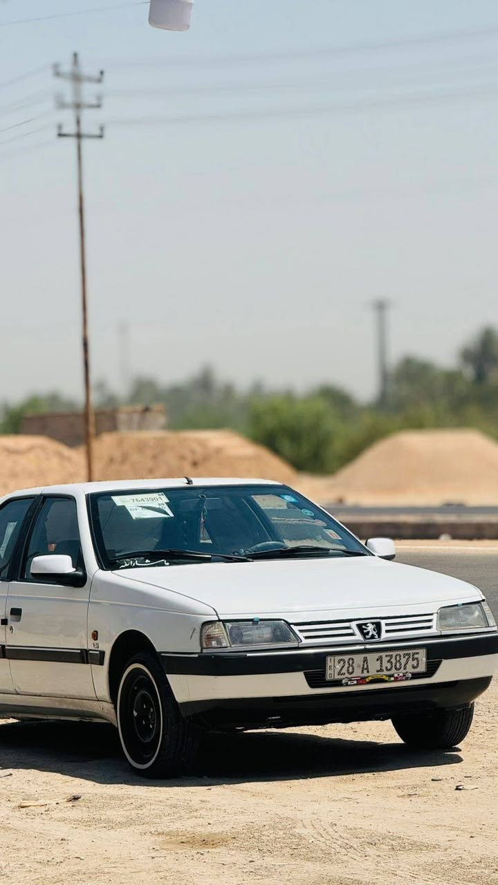 بيجو 405 GLX  2012
السياره كفاله ما ناقصه كلشي مكينه كير تبريد حداديه كفاله من كلشي عده صبغ بالجاملغ الامامي قليل كلش  السياره رقم نكلزي نجف مداور ثاني يوم مصفره من كلشي ترايك وين ما يعجبك مكان السياره المشخاب 
السعر 40 وبيها مجال للطيبين  ***********
